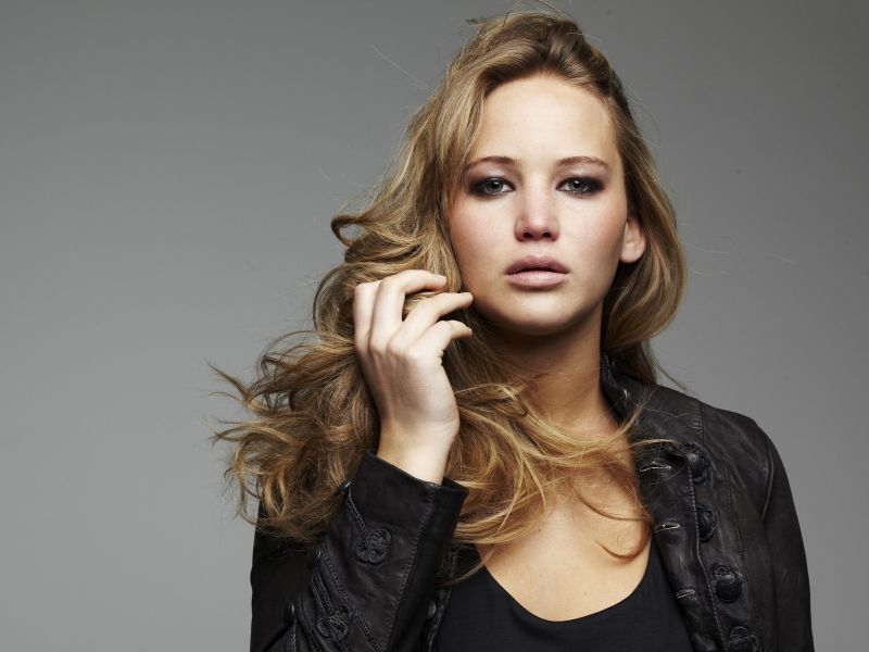 Jennifer Lawrence δεν μας αρέσει καθόλου το νέο σου αγόρι (photo) Jennifer Lawrence δεν μας αρέσει καθόλου το νέο σου αγόρι (photo)
