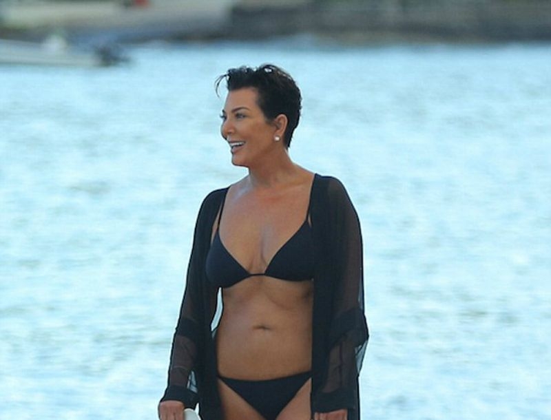 Η Kris Jenner μόλις μας έβαλε τα γυαλιά Η Kris Jenner μόλις μας έβαλε τα γυαλιά