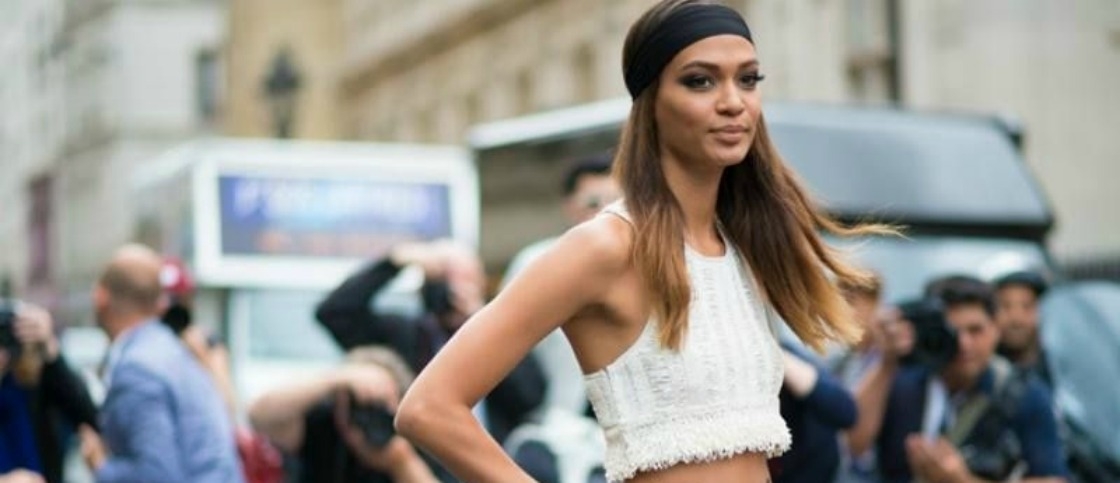 Μόδα 2018: Πως να βάλεις το crop top αν έχεις κοιλίτσα Μόδα 2018: Πως να βάλεις το crop top αν έχεις κοιλίτσα