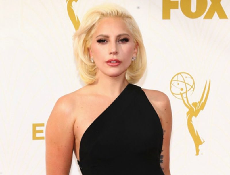 Το μυστικό ομορφιάς της Πέμπτης: Η Lady Gaga δεν είναι πια εκκεντρική! Το μυστικό ομορφιάς της Πέμπτης: Η Lady Gaga δεν είναι πια εκκεντρική!
