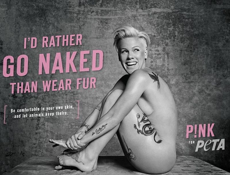 Pink: Γδύθηκε για την PETA και το καλό των ζώων! Pink: Γδύθηκε για την PETA και το καλό των ζώων!