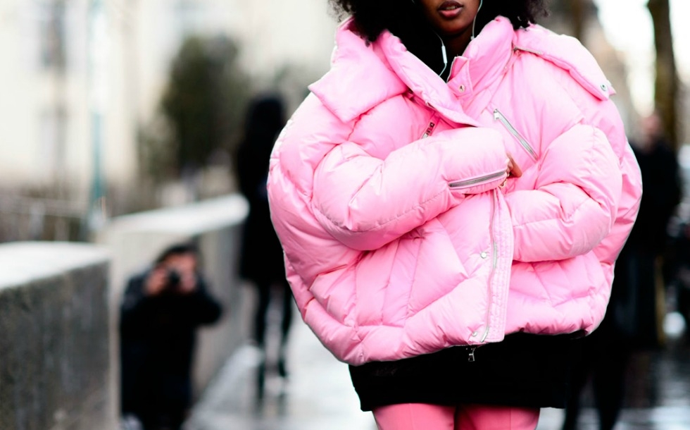 Γίνε Βασίλισσα του street style φορώντας puffy μπουφάν Γίνε Βασίλισσα του street style φορώντας puffy μπουφάν
