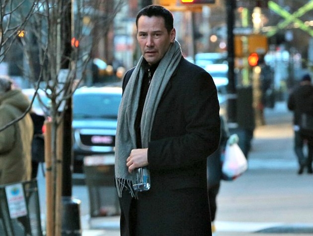 Ο Keanu Reeves παραμένει κομψός και sexy Ο Keanu Reeves παραμένει κομψός και sexy