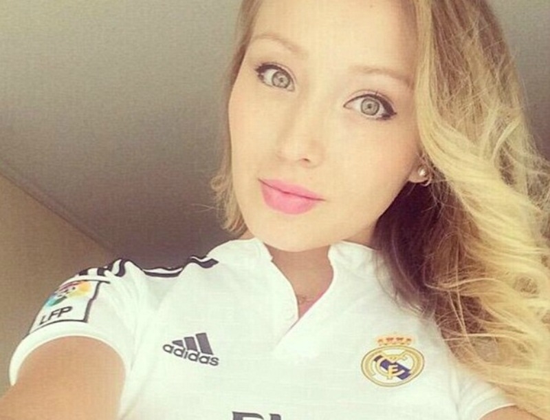 Daniella Chavez: Έκανα σεξ με τον Ronaldo ενώ ήταν με την Irina Shayk Daniella Chavez: Έκανα σεξ με τον Ronaldo ενώ ήταν με την Irina Shayk