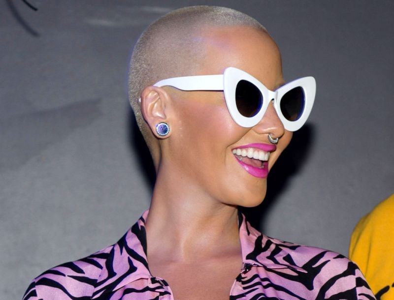 Ο trash πόλεμος της χρονιάς: Στα χαρακώματα Khloe Kardashian- Amber Rose! Ο trash πόλεμος της χρονιάς: Στα χαρακώματα Khloe Kardashian- Amber Rose!
