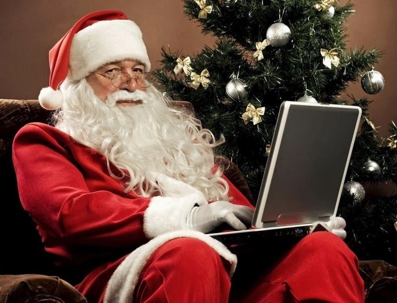 Ο Άγιος Βασίλης έμπλεξε! Οι wish lists των stars της showbiz Ο Άγιος Βασίλης έμπλεξε! Οι wish lists των stars της showbiz
