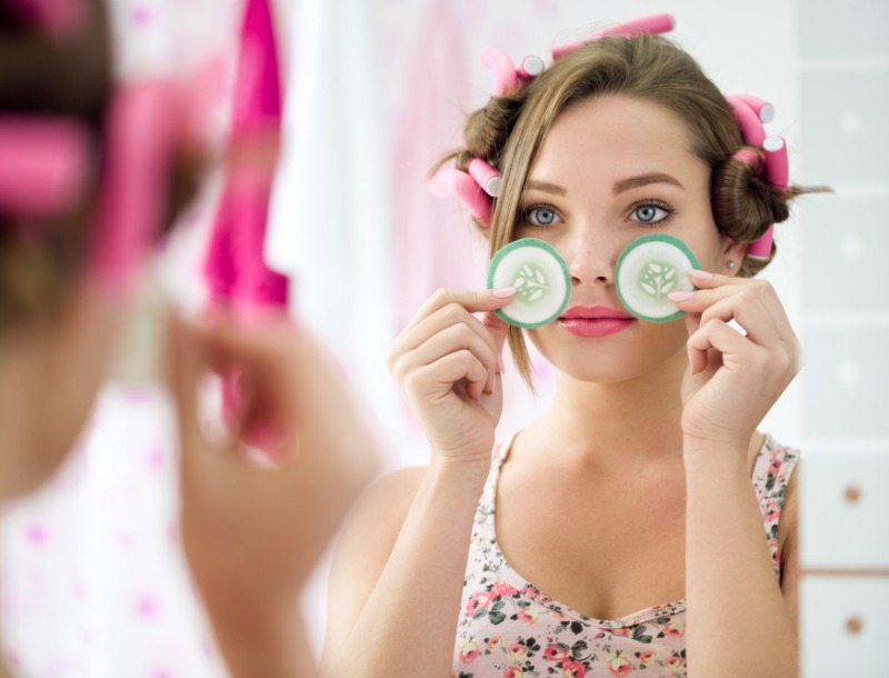 DIY: Φτιάξε το δικό σου serum για τους μαύρους κύκλους DIY: Φτιάξε το δικό σου serum για τους μαύρους κύκλους