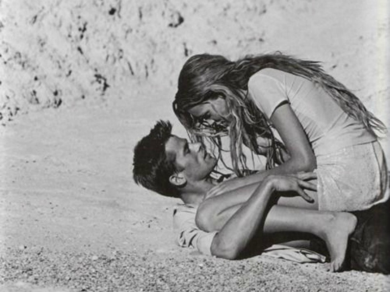 Πόσες φορές την ημέρα σκέφτονται οι άντρες το σεξ; (Αποκλείεται να μαντέψεις)