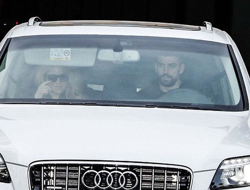 Eξιτήριο για την... χαζομαμά Shakira Eξιτήριο για την... χαζομαμά Shakira