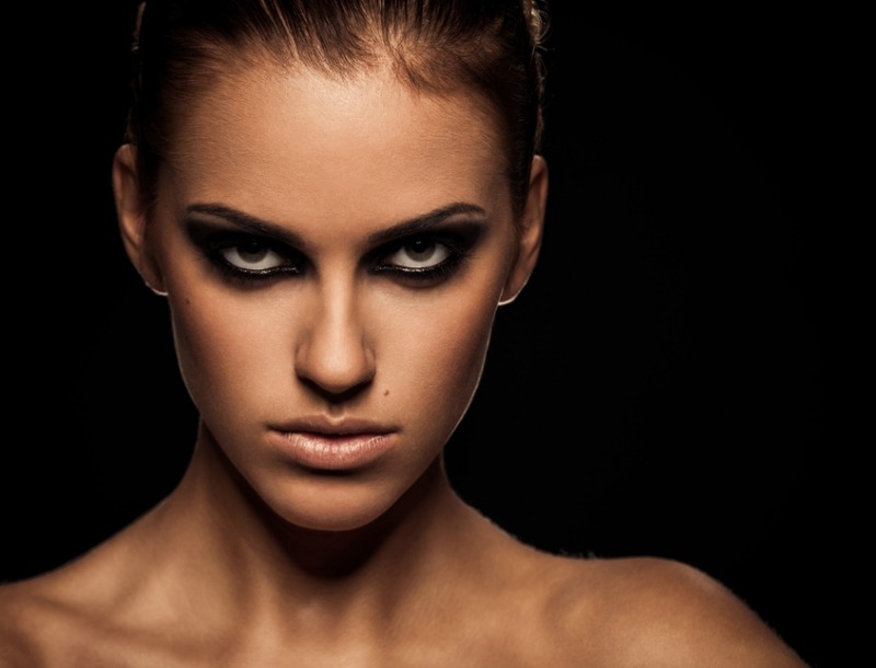 Tutorial smoky eye μέσω βίντεο (video) Tutorial smoky eye μέσω βίντεο (video)