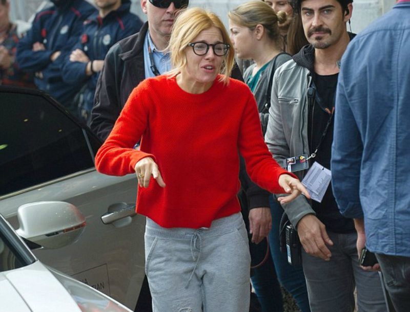 Sienna Miller τι σου συνέβη; Sienna Miller τι σου συνέβη;