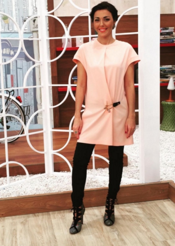 Street style : To mommy look της Σίσσυς Φειδά που θα αντιγράψεις Street style : To mommy look της Σίσσυς Φειδά που θα αντιγράψεις