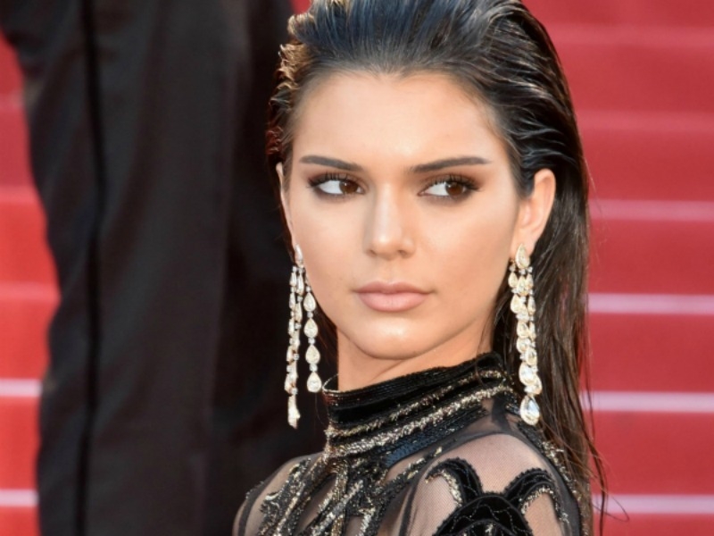 Sleek hair alert! Το απόλυτο hairstyle για φέτος! Sleek hair alert! Το απόλυτο hairstyle για φέτος!