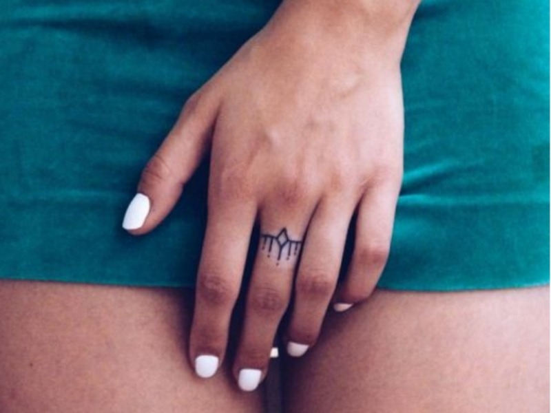 Θέλεις να κάνεις ένα διακριτικό tattoo; 23 σχέδια που μέχρι και η μαμά σου θα εγκρίνει Θέλεις να κάνεις ένα διακριτικό tattoo; 23 σχέδια που μέχρι και η μαμά σου θα εγκρίνει