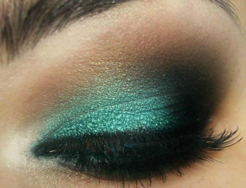 Τα smoky eyes δεν είναι απαραίτητο να είναι μαύρα, πάρε εδώ καινούργιες ιδέες Τα smoky eyes δεν είναι απαραίτητο να είναι μαύρα, πάρε εδώ καινούργιες ιδέες