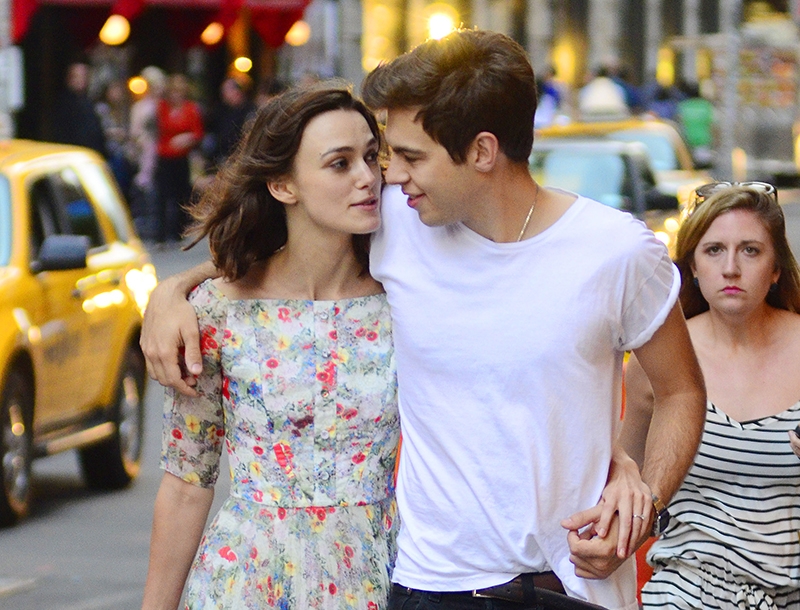 Talk of the town: H Keira Knightley είναι έγκυος; Talk of the town: H Keira Knightley είναι έγκυος;