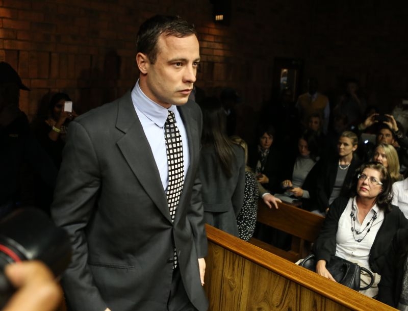 Νέες αποκαλύψεις: Ο Pistorius έστελνε μηνύματα στην Katie Price μέσα από το δικαστήριο! Νέες αποκαλύψεις: Ο Pistorius έστελνε μηνύματα στην Katie Price μέσα από το δικαστήριο!