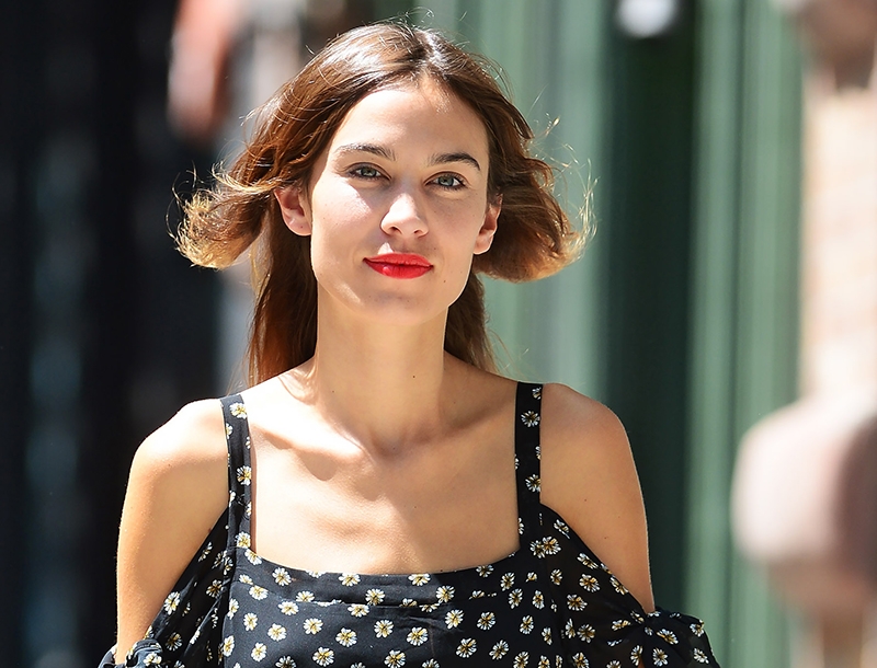 Η Alexa Chung δεν ξέρει μόνο από fashion trends Η Alexa Chung δεν ξέρει μόνο από fashion trends