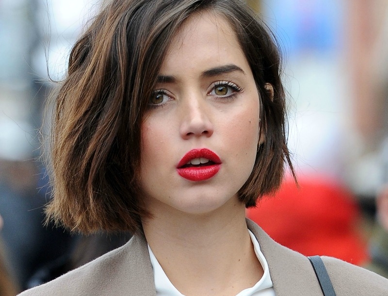 Το look της Ana de Armas που πρέπει να υιοθετήσεις Το look της Ana de Armas που πρέπει να υιοθετήσεις