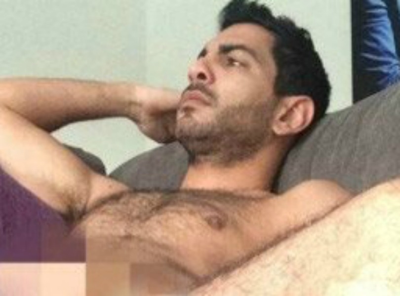 Απίστευτος διασυρμός του Σταύρου Κωνσταντίνου - Γυμνός στο Facebook Απίστευτος διασυρμός του Σταύρου Κωνσταντίνου - Γυμνός στο Facebook