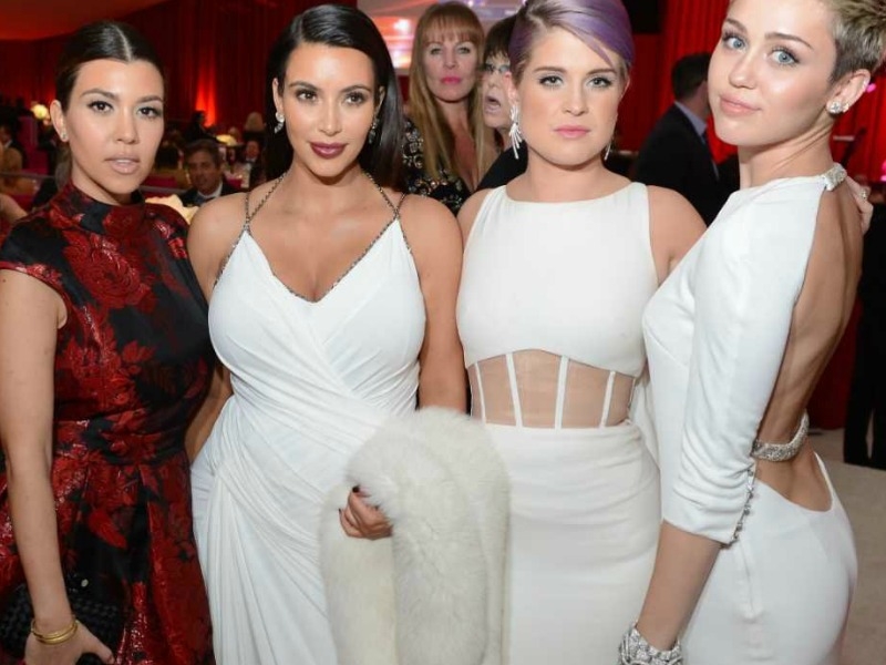 10 Party dresses για να αποκτήσουν νόημα τα βράδια σου 10 Party dresses για να αποκτήσουν νόημα τα βράδια σου