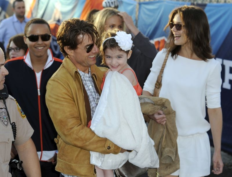 Tom Cruise: Δεν έχει δει την κόρη του εδώ και ένα χρόνο! Tom Cruise: Δεν έχει δει την κόρη του εδώ και ένα χρόνο!