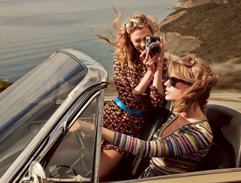 Τaylor Swift και Karlie Kloss σε μπρα-ντε-φερ! (video) Τaylor Swift και Karlie Kloss σε μπρα-ντε-φερ! (video)