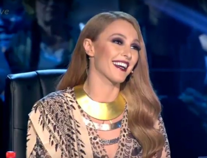 X Factor: Μας έδωσες ιδέα Τάμτα! Πώς θα φορέσεις το πολυτελές καφτάνι σου στην πόλη X Factor: Μας έδωσες ιδέα Τάμτα! Πώς θα φορέσεις το πολυτελές καφτάνι σου στην πόλη