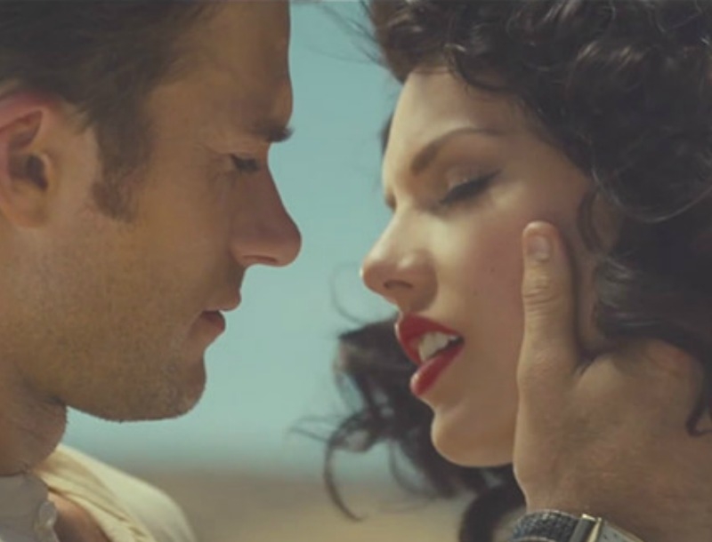 Το μακιγιάζ της Taylor Swift στο Wildest Dreams θα το ερωτευτείς Το μακιγιάζ της Taylor Swift στο Wildest Dreams θα το ερωτευτείς