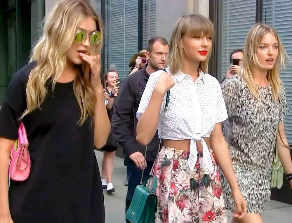 Taylor Swift: Ξεσήκωσε τους δρόμους της Νέας Υόρκης με τις φίλες της Taylor Swift: Ξεσήκωσε τους δρόμους της Νέας Υόρκης με τις φίλες της
