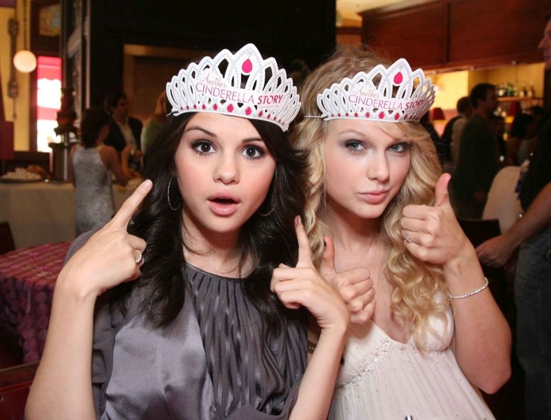 Πραγματικές φίλες Selena Gomez και Taylor Swift Πραγματικές φίλες Selena Gomez και Taylor Swift