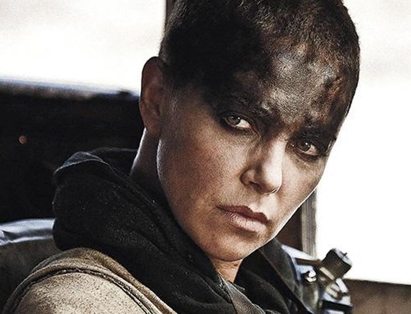 Charlize Theron: Ξύρισε το κεφάλι της για το Mad Max Charlize Theron: Ξύρισε το κεφάλι της για το Mad Max