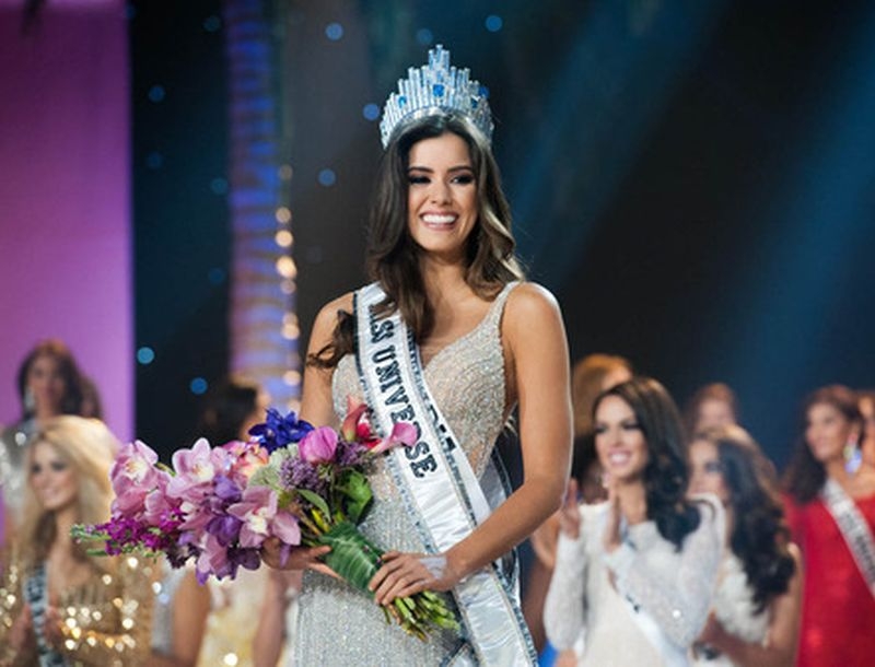 Η Miss Colombia, Paulina Vega, είναι η νέα Miss Universe Η Miss Colombia, Paulina Vega, είναι η νέα Miss Universe