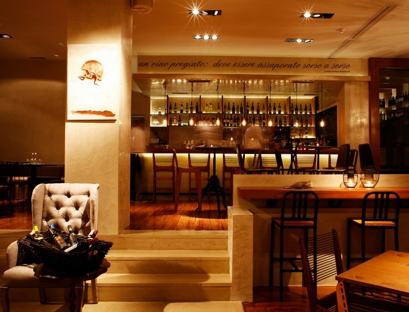 Vinarte: ένα wine bar-restaurant που αγαπάει την τέχνη Vinarte: ένα wine bar-restaurant που αγαπάει την τέχνη