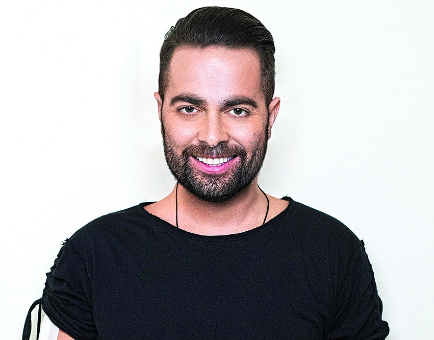 Ηλίας Βρεττός: "Παρακαλούσα να λιποθυμήσω για να μην πονάω άλλο". Ηλίας Βρεττός: "Παρακαλούσα να λιποθυμήσω για να μην πονάω άλλο".