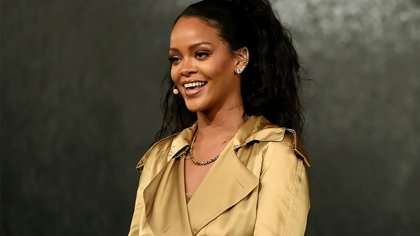 H Rihanna είναι πλέον και beauty blogger H Rihanna είναι πλέον και beauty blogger
