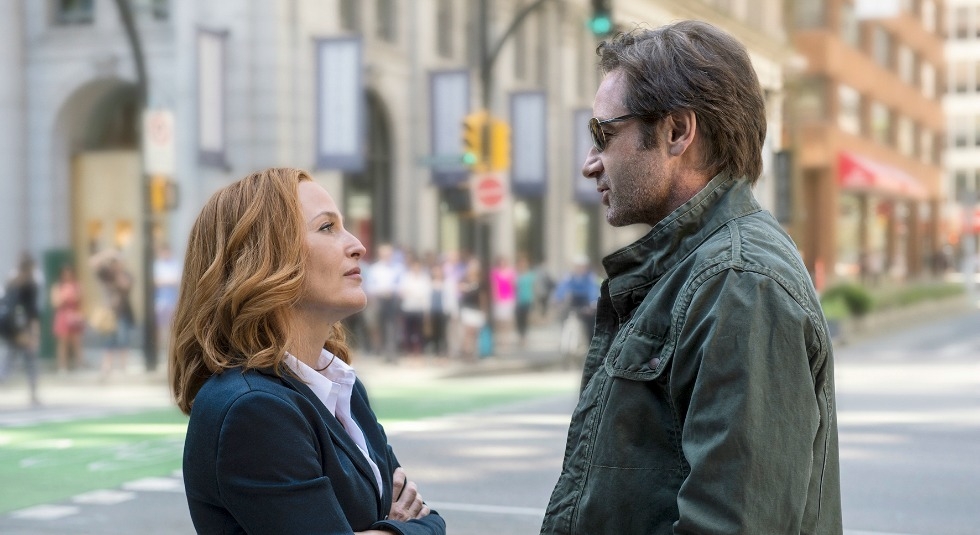The X-Files: H θρυλική σειρά επιστρέφει σε λίγες ώρες! The X-Files: H θρυλική σειρά επιστρέφει σε λίγες ώρες!