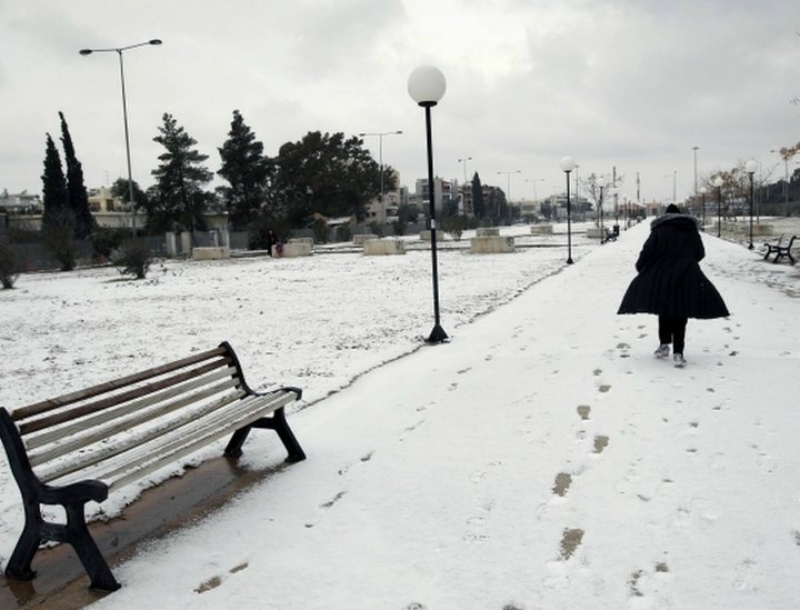 Xιόνια παντού- Το έχει "στρώσει" σε Μαρούσι και Χαλάνδρι Xιόνια παντού- Το έχει "στρώσει" σε Μαρούσι και Χαλάνδρι