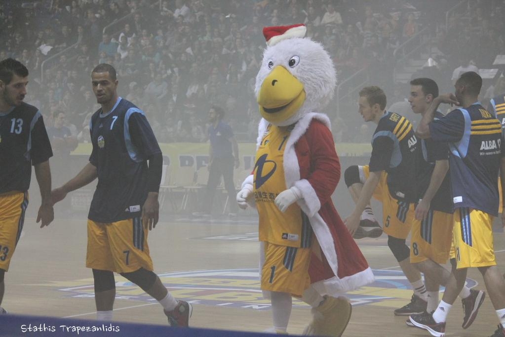 Στο Βερολίνο κάνουν Χριστούγεννα στο παρκέ! Στο Βερολίνο κάνουν Χριστούγεννα στο παρκέ!