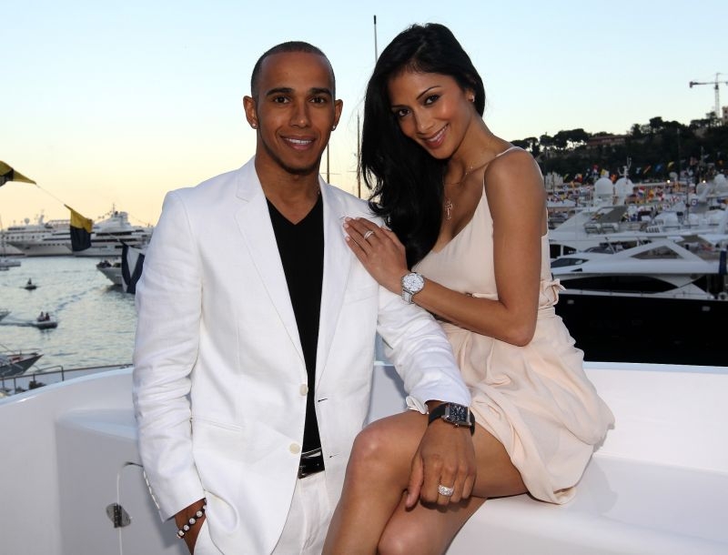 Το ρομαντικό δείπνο πρωτοχρονιάς Hamilton-Scherzinger Το ρομαντικό δείπνο πρωτοχρονιάς Hamilton-Scherzinger