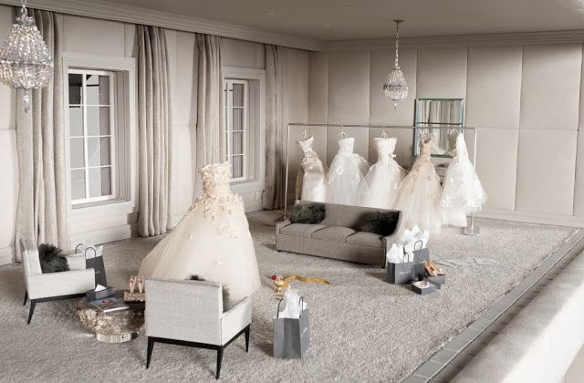 Γάμοι του καλοκαιριού: Νυφικό από designer ή custom made; Γάμοι του καλοκαιριού: Νυφικό από designer ή custom made;