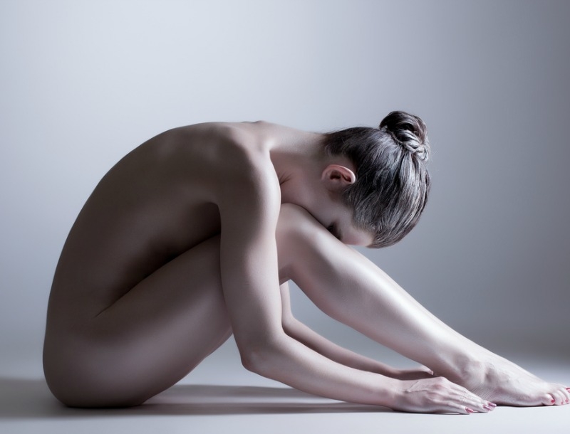 Naked Yoga: Το νέο trend έφτασε και στο Λονδίνο. Να περιμένουμε τη σειρά μας; Naked Yoga: Το νέο trend έφτασε και στο Λονδίνο. Να περιμένουμε τη σειρά μας;