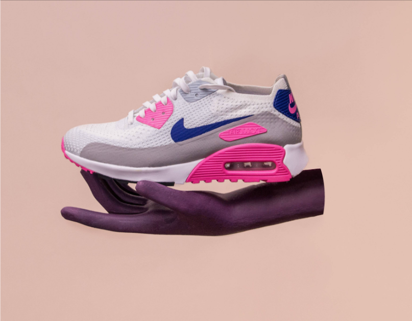 3 outfit για φορέσεις τα sneakers σου με τον πιο girly τρόπο! 3 outfit για φορέσεις τα sneakers σου με τον πιο girly τρόπο!