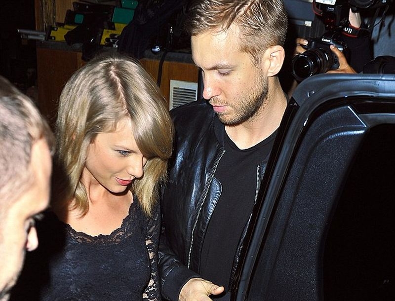 Taylor Swift: Επιβεβαιώθηκε! Είναι ζευγάρι με τον Calvin Harris Taylor Swift: Επιβεβαιώθηκε! Είναι ζευγάρι με τον Calvin Harris